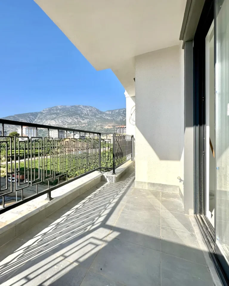 A gentle sense of uplift brightens the Affordable Brand New Apartment in Alanya