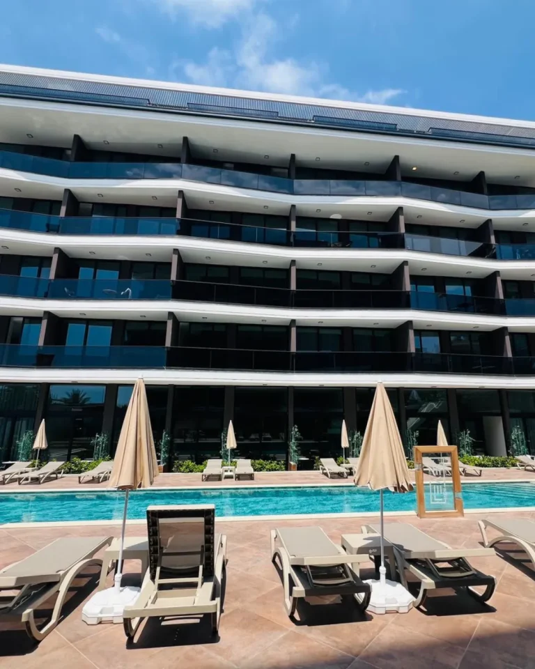 A gentle new beginning unfolds in the Alanya Brand New Coastal Home