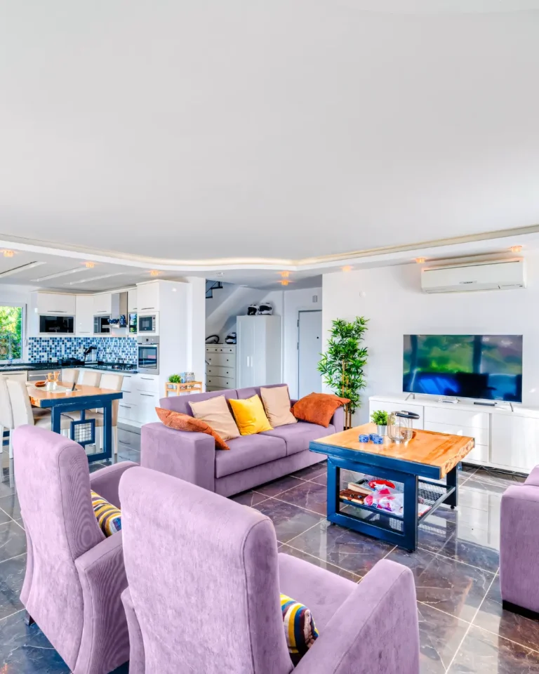 A delicate breath of mountain freshness touches the Alanya Sea Facing Villa in the Green Mountains