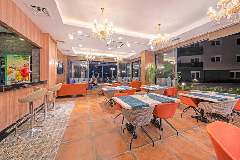 A tender stillness softens the Alanya Vacation Home in a Beautiful Complex