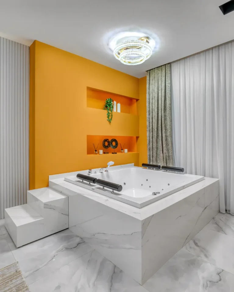 A peaceful rise of light belongs to the Luxury Mountain Home With Sea View in Alanya