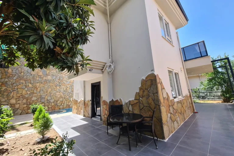 A soft breath of serenity rises in the Peaceful Cozy Villa With Sea View in Alanya