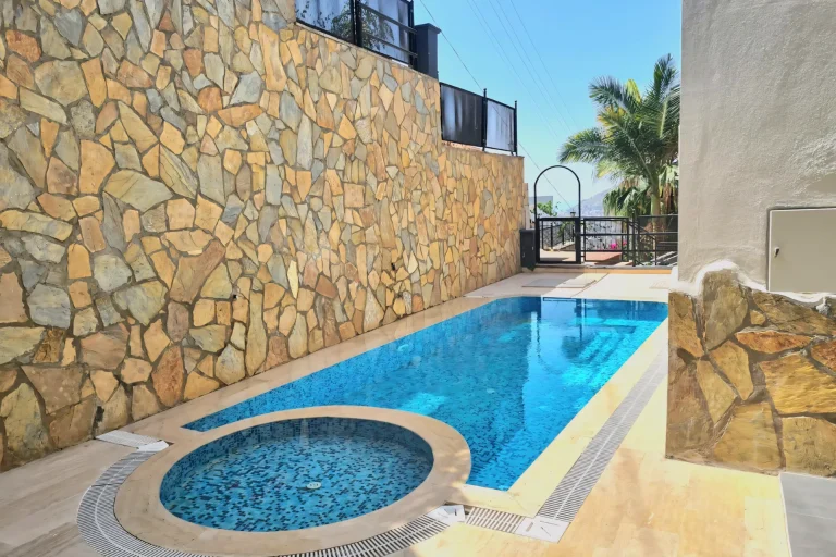 A tender feeling of ease surrounds the Peaceful Cozy Villa With Sea View in Alanya