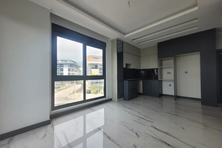 A soft note of newness awakens in the Ready to Move Quality Home in Alanya