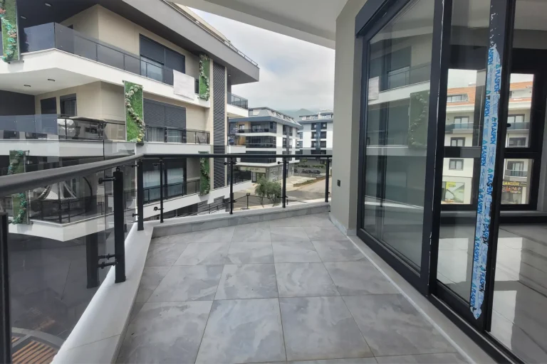 A tender wave of renewal moves through the Ready to Move Quality Home in Alanya