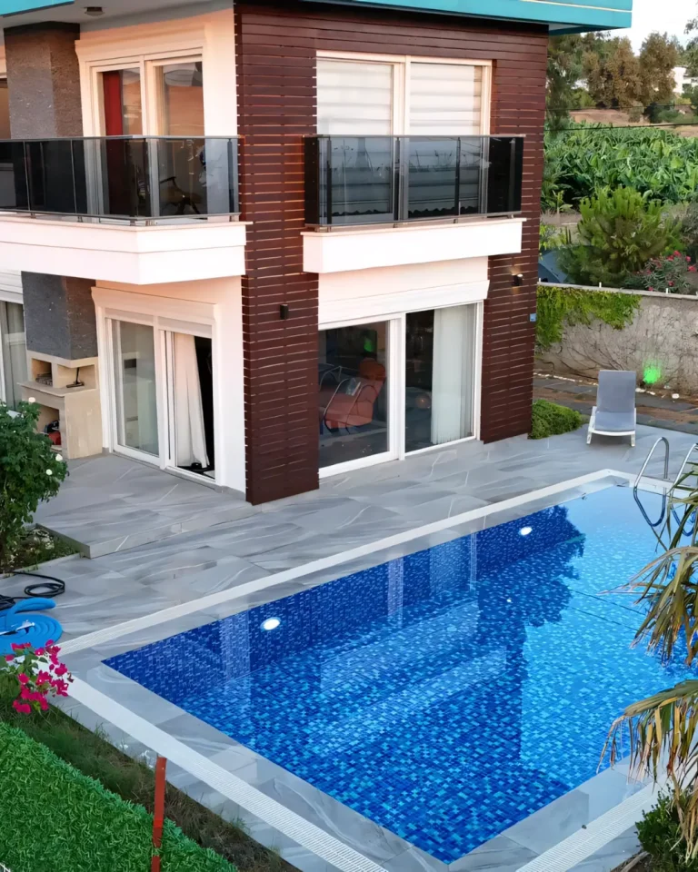 A quiet touch of the horizon belongs to the Sea Front Villa Only 10 Meters From the Shore in Alanya