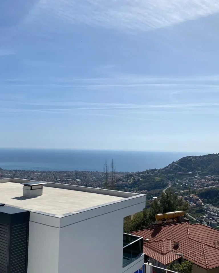 Spacious Sea View And Furnished Villa In Alanya