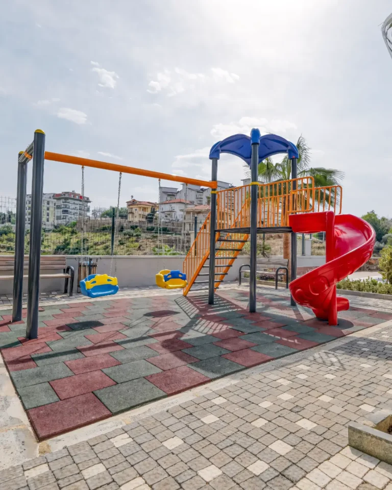 A soft embrace belongs to the Warm And Furnished Home In Alanya