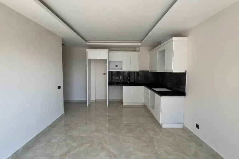 Alanya 2 Bedroom Home Close to the Beach at a Reduced Price